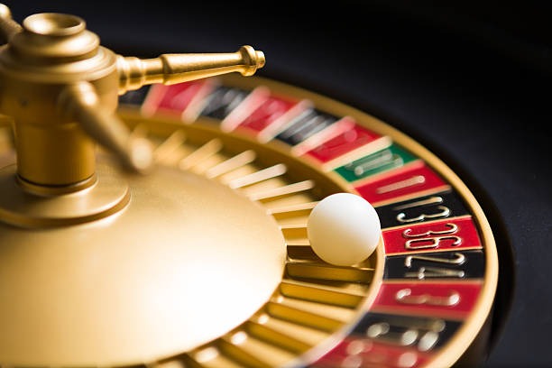 lampiontogel slot mobile app interface showing live football betting and casino games